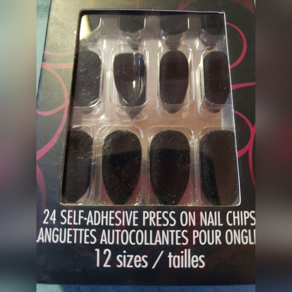 Spirit Halloween Black Velvet Flocked Press on Nails - Picture 8 of 8